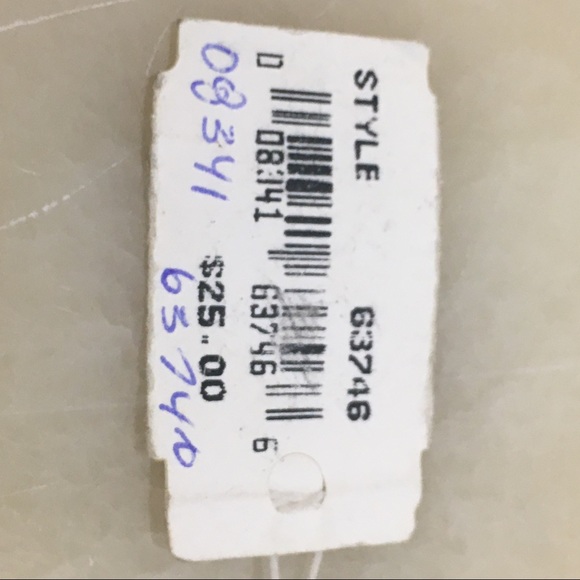 NWT 5 strand beaded bracelet shell and wood - Picture 8 of 8